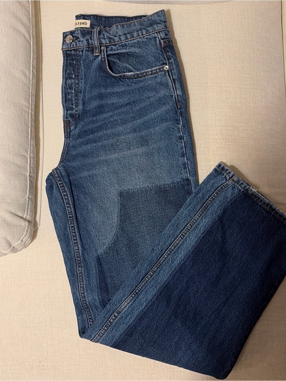 Grlfrnd Bella Low Rise Boyfriend Jean